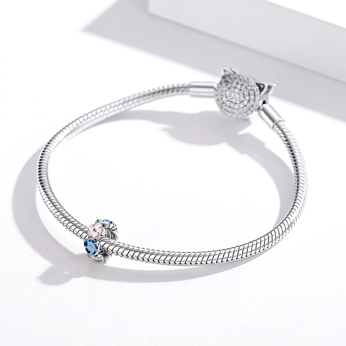 Pandora Style Sølv Fargerike Hydrangea Spacer Charm - SCC1703