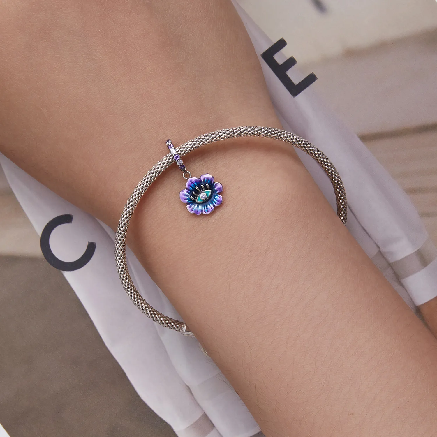 Pandora Style Devil Flower Dingle - SCC2373