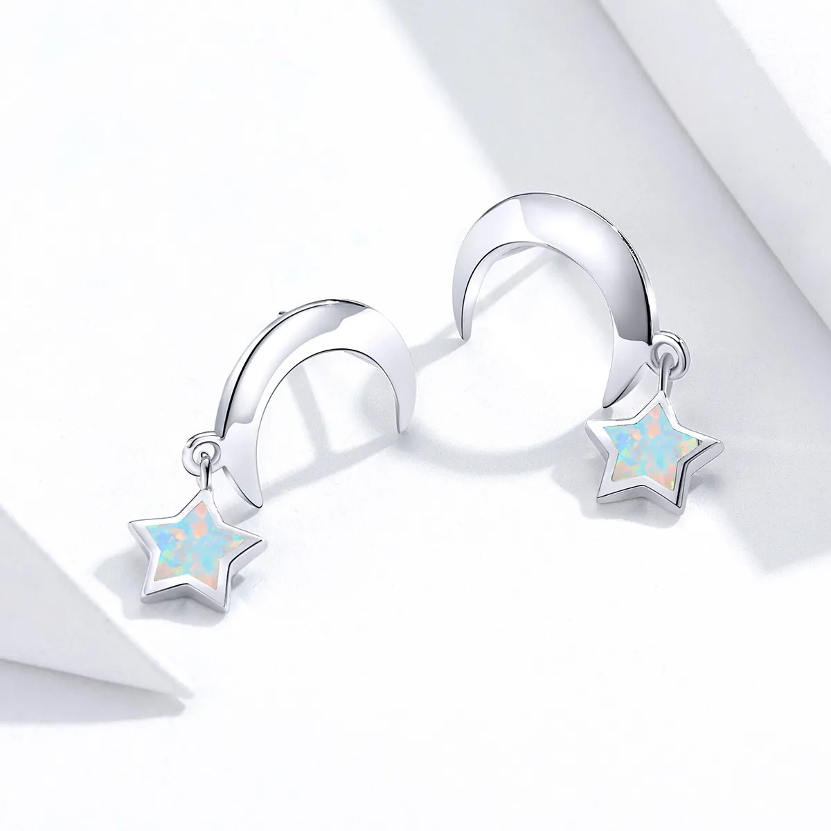 Pandora Style Moon and Star Opal hengende øredobber - SCE707