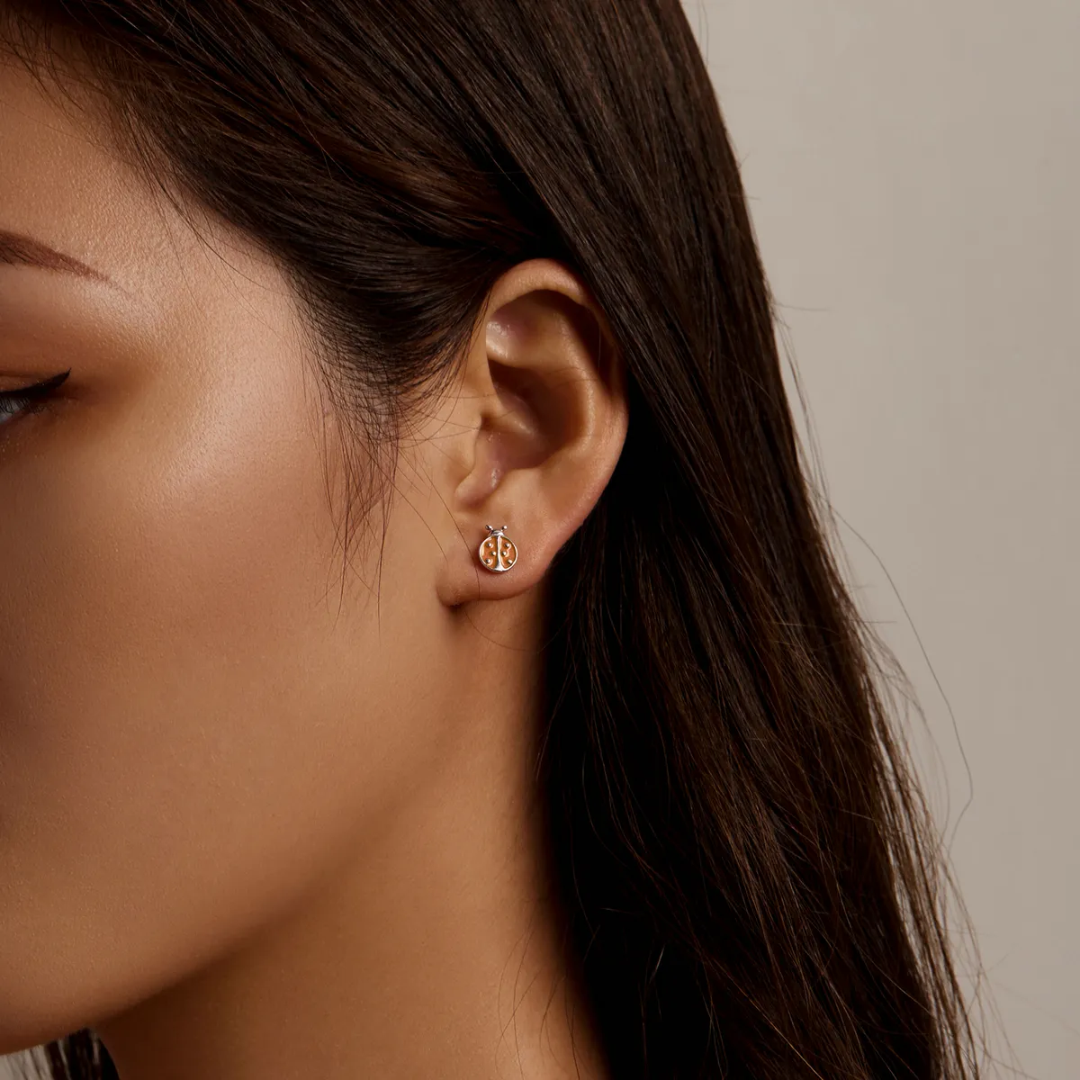 Pandora Style oransje marihøne ørepynt - SCE1345