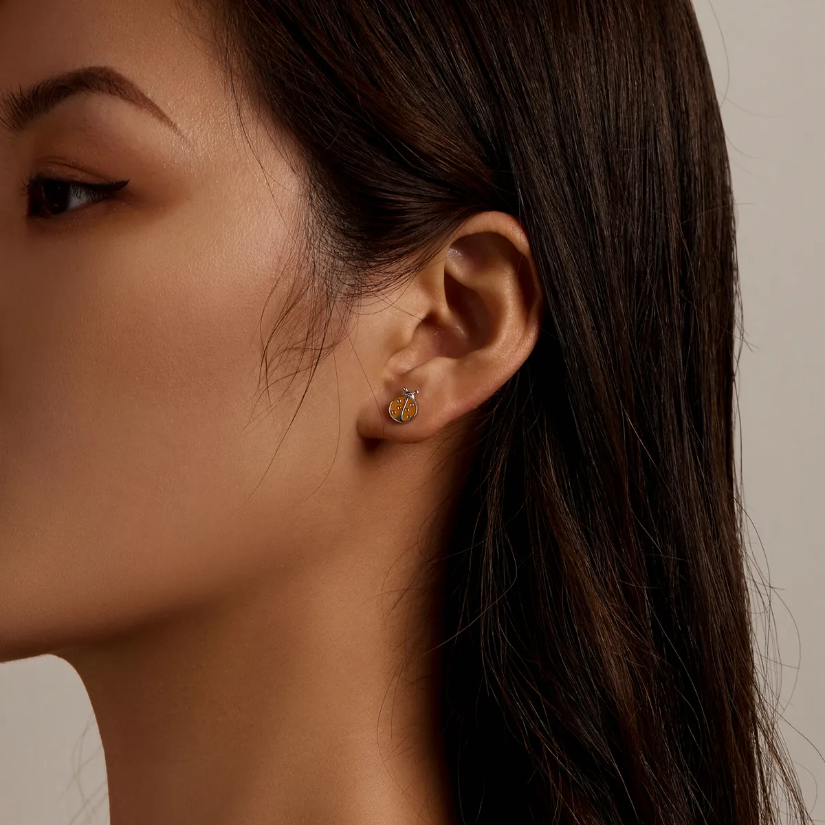 Pandora Style oransje marihøne ørepynt - SCE1345