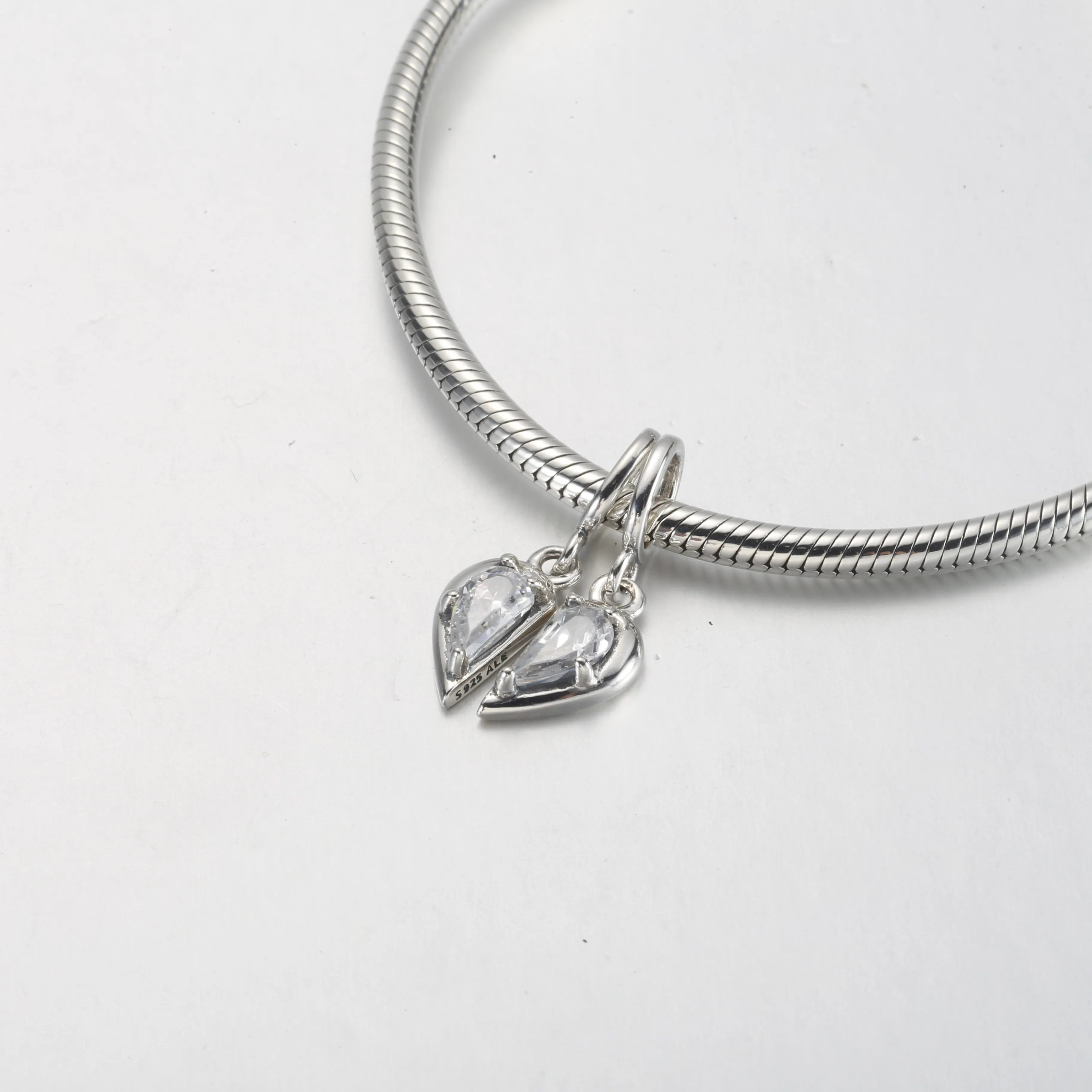 Pandora Delbar Mor og Datter Hengende Charm - 792643C01