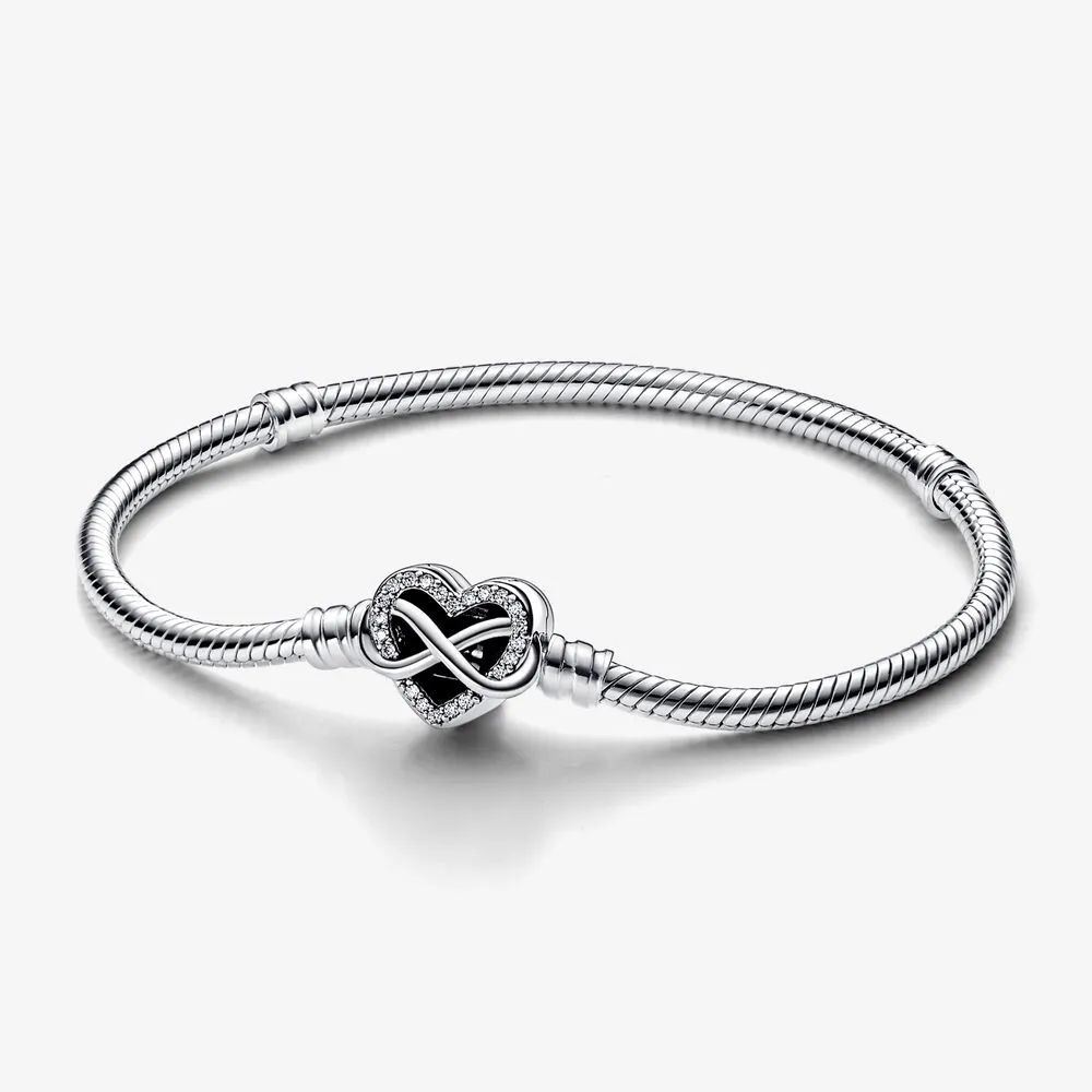 pandora moments funklende evighetshjerte klemme slangekjedearmbånd 592645c01