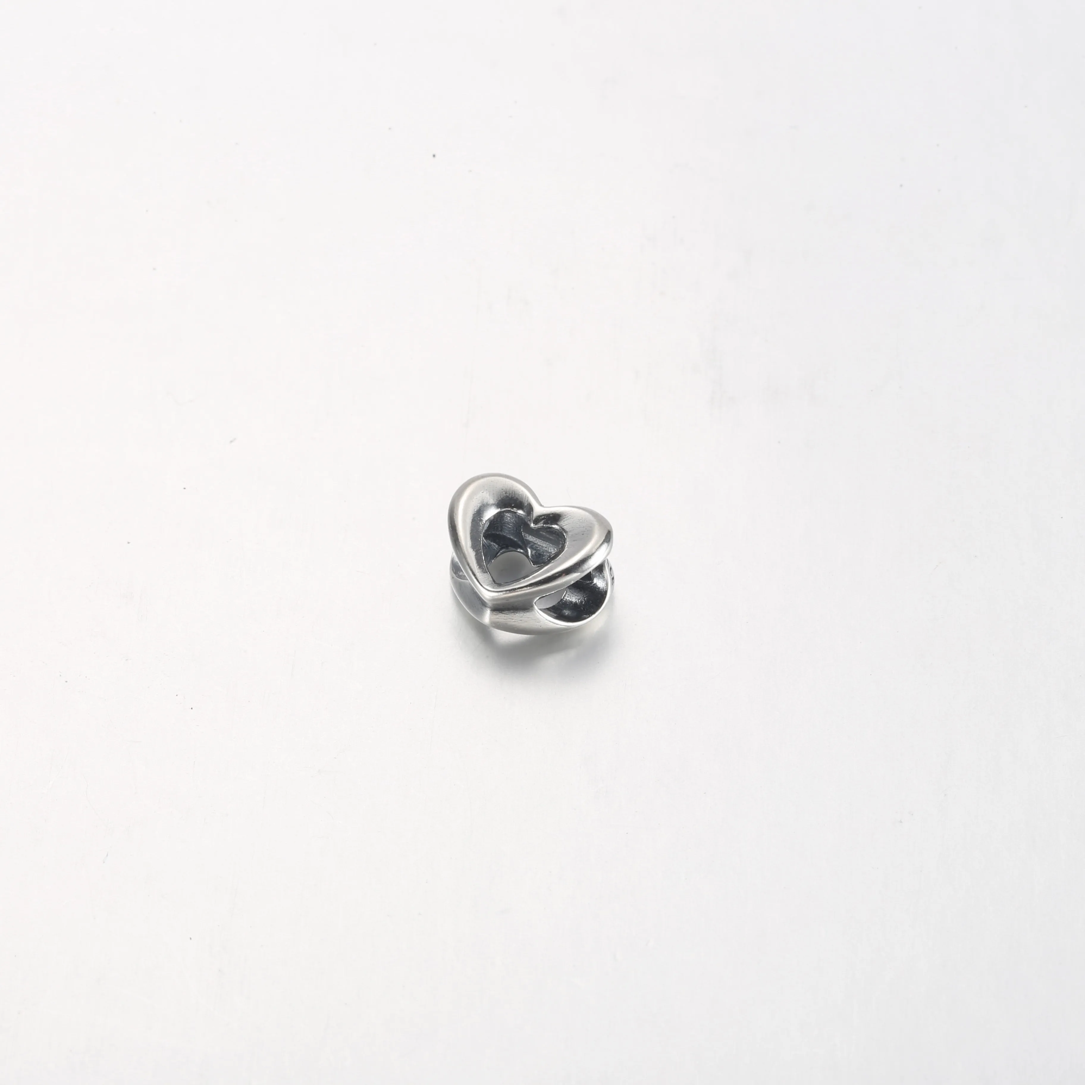 Pandora Strålende Åpent Hjerte Charm - 792492C00