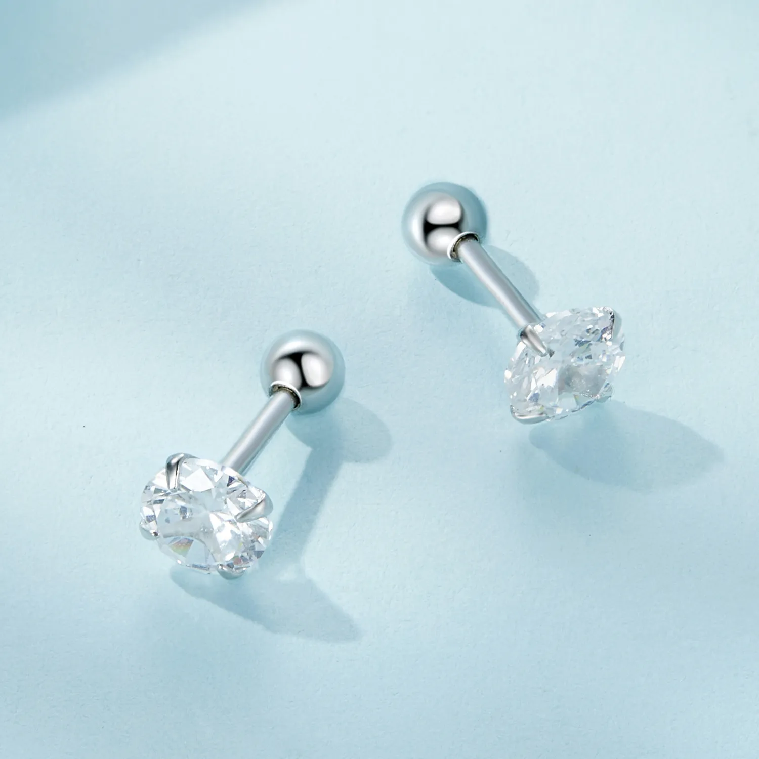 Pandora Style Hvite Zirkonium øredobber - SCE1646-M