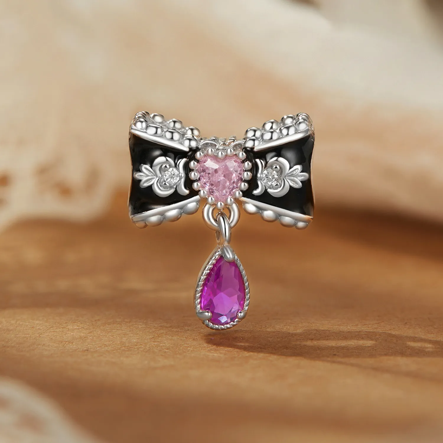 PANDORA Style romantiske sløyfeperler - BSC1055