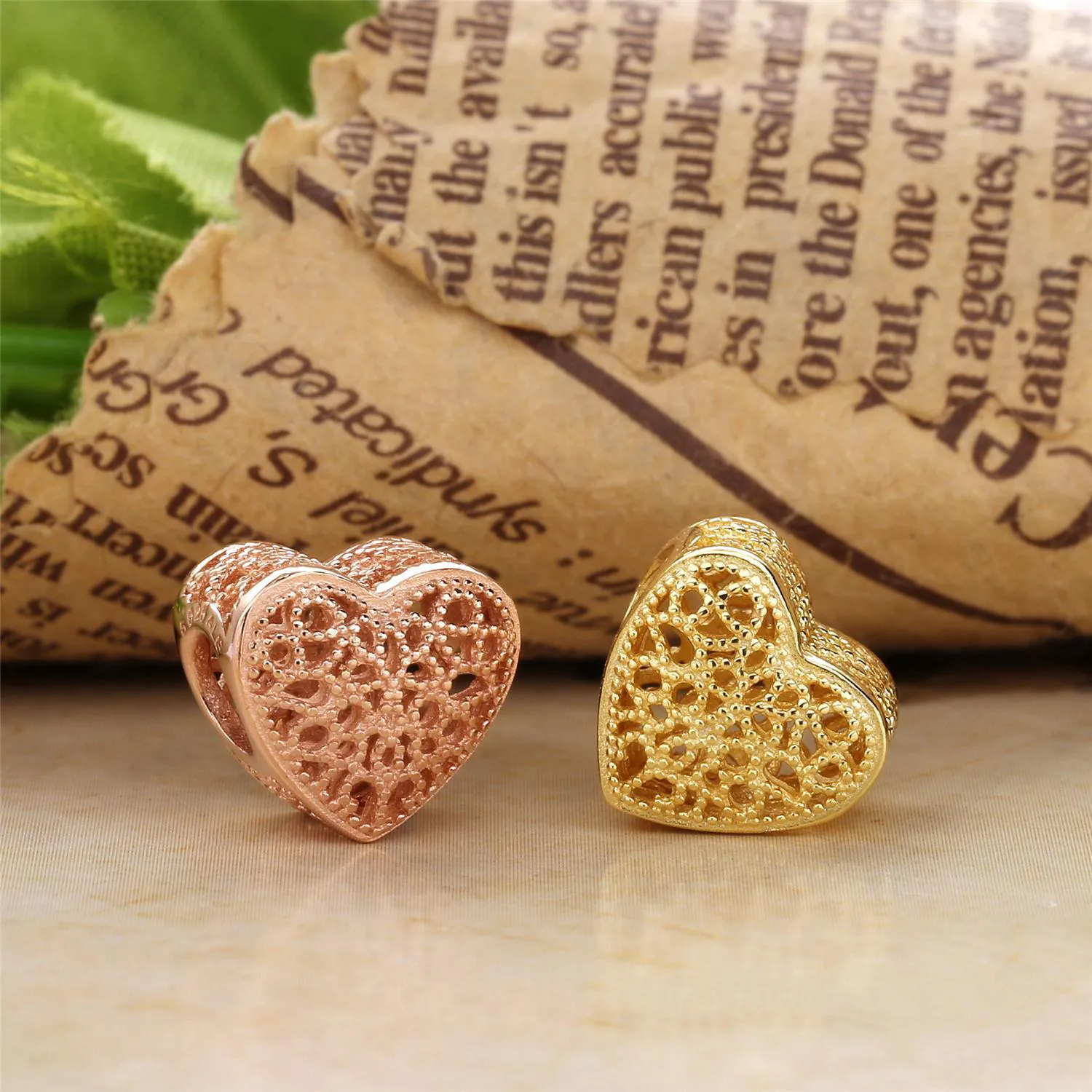 Pandora Filled With Romance Charm - 767155