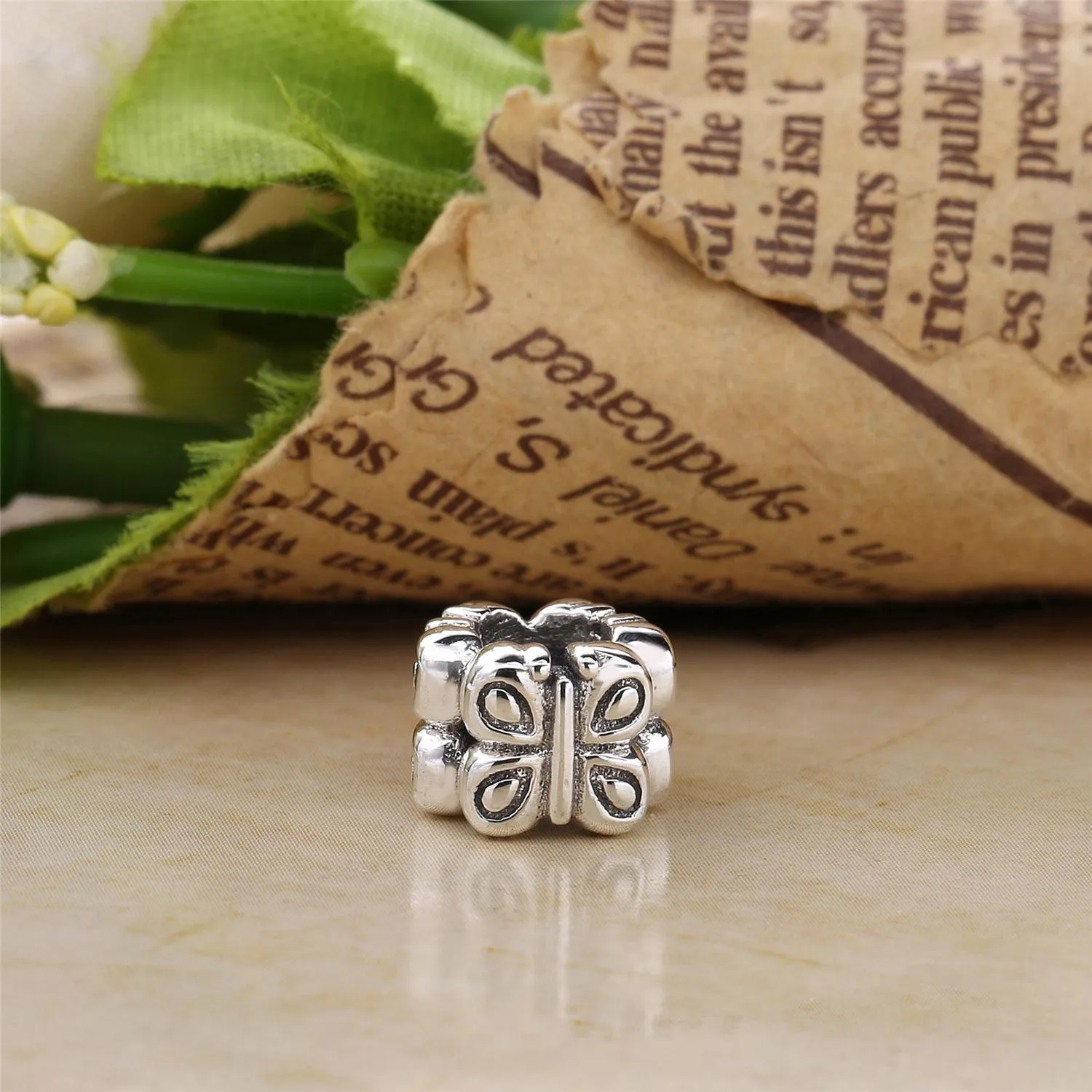 Pandora Sommerfugl, charm - 790285