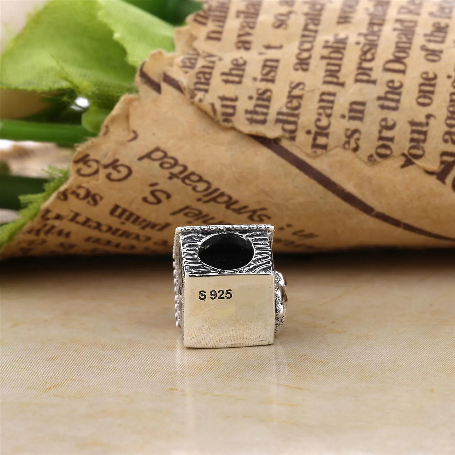 Pandora Vårens fuglehus Charm - 797045