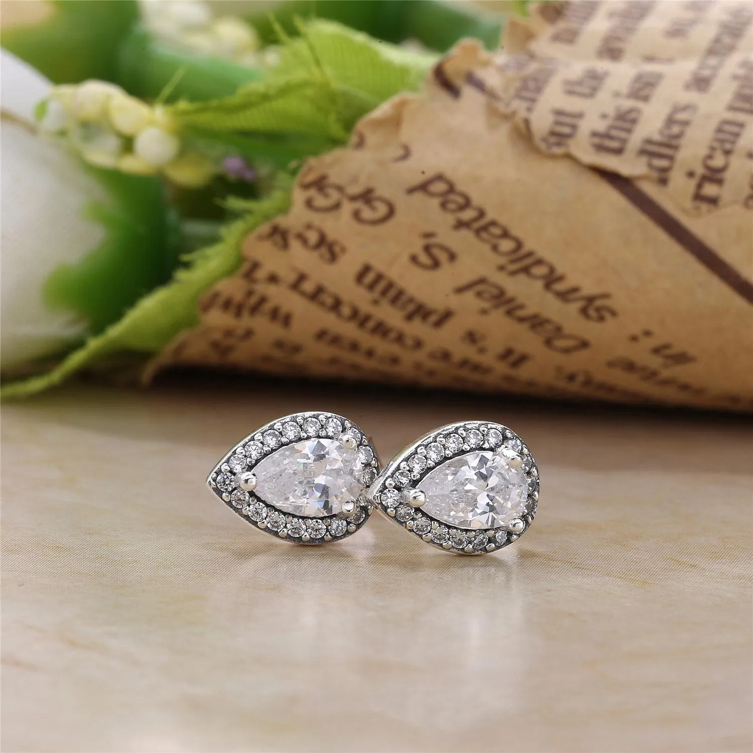 Pandora Silver stud earrings with clear cubic zirconia - 296252CZ