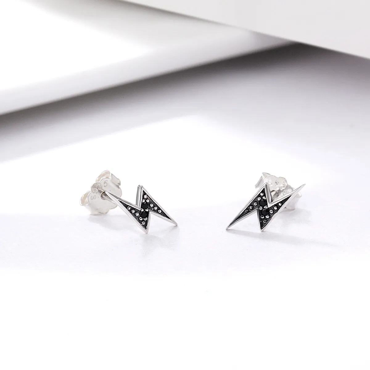Pandora Style Silver Lightning øredobber - SCE156